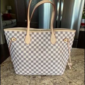 Daisy rose checkered print purse